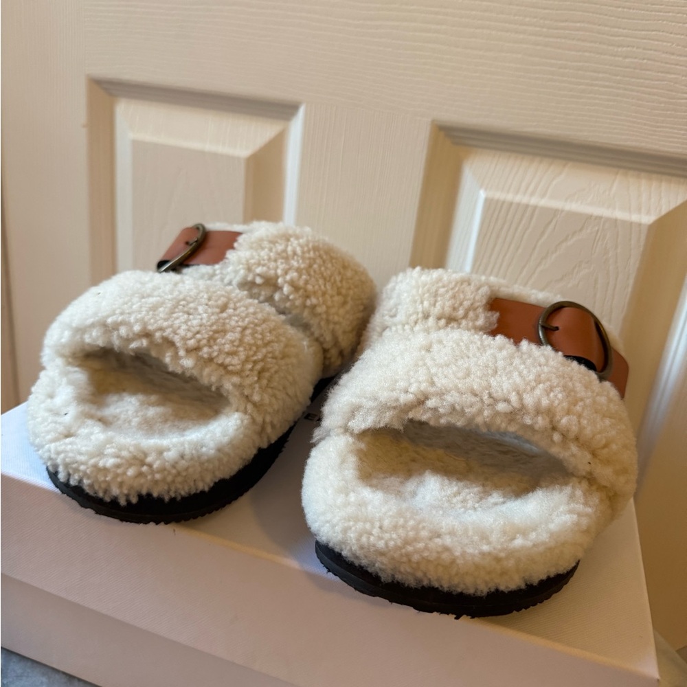 ISABEL MARANT Frikon Shearling Sandals - Picture 13 of 15